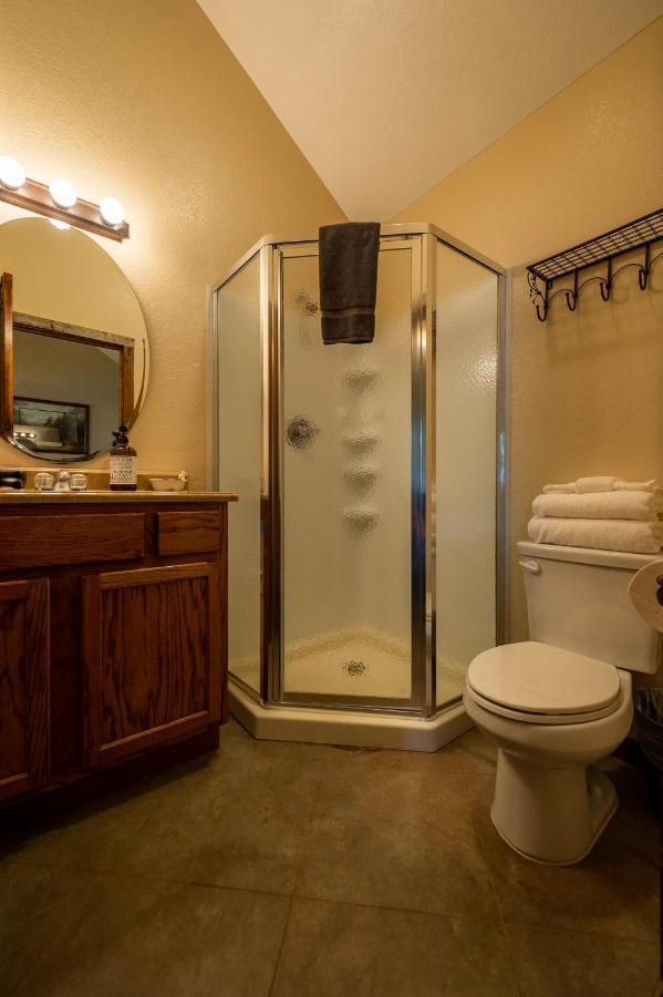 Cabin 1 Rental 15 Minutes From Magnolia And Baylor Waco Εξωτερικό φωτογραφία